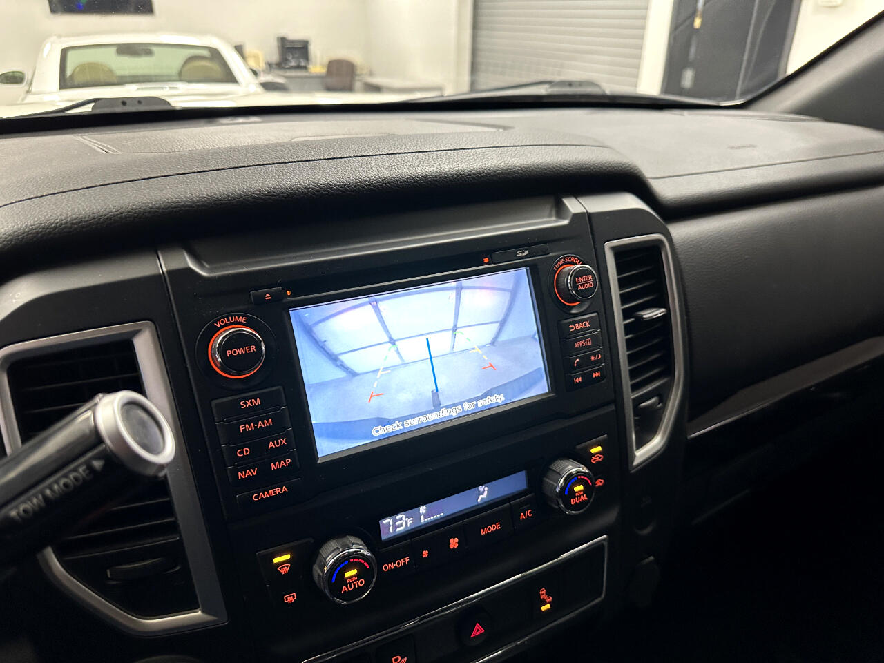 Nissan Titan 4x4 Crew Cab SV 2018