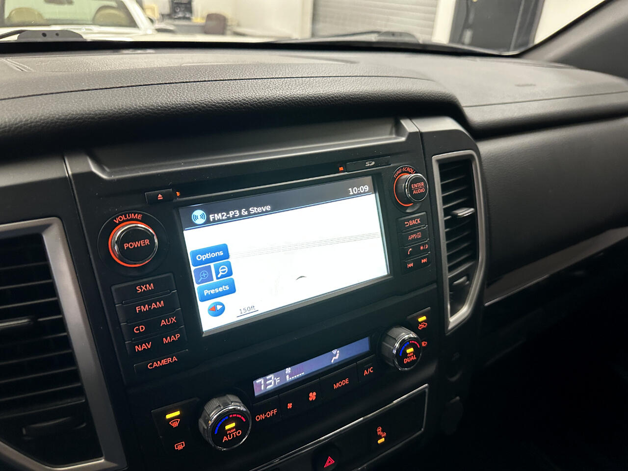 Nissan Titan 4x4 Crew Cab SV 2018