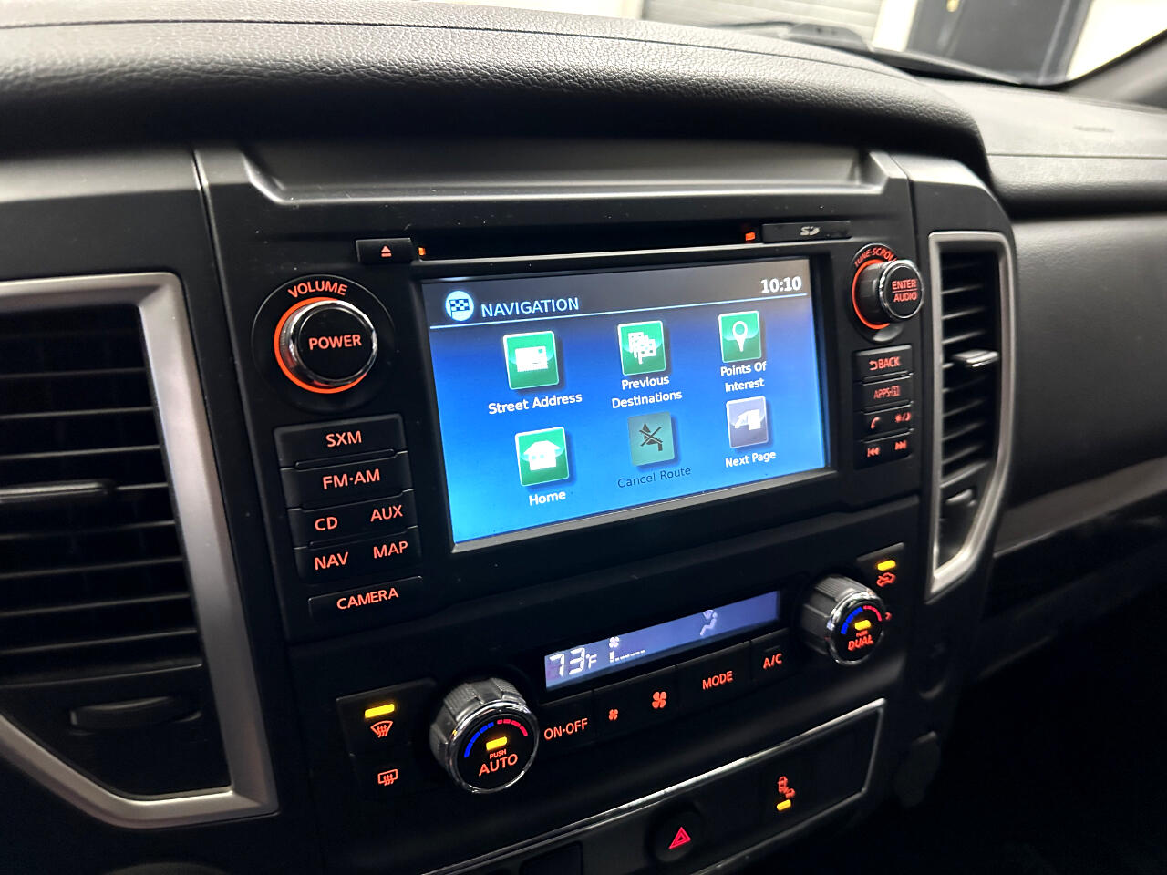 Nissan Titan 4x4 Crew Cab SV 2018