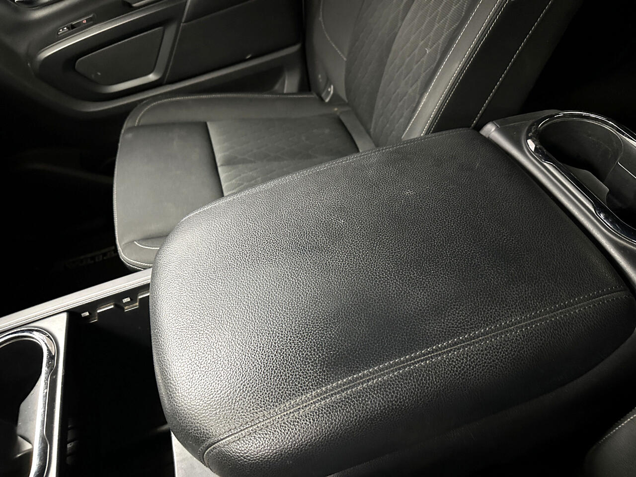 Nissan Titan 4x4 Crew Cab SV 2018