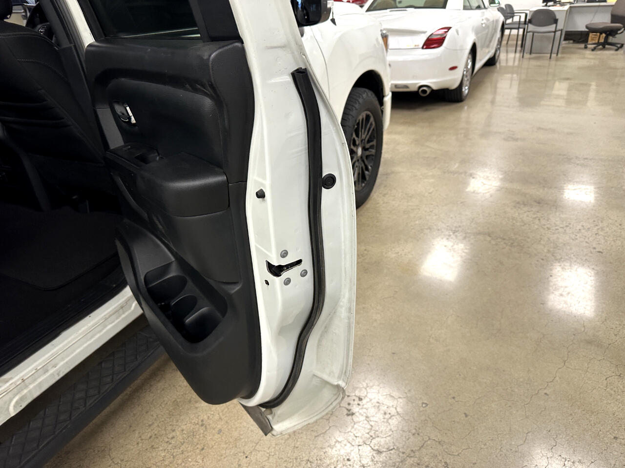 Nissan Titan 4x4 Crew Cab SV 2018