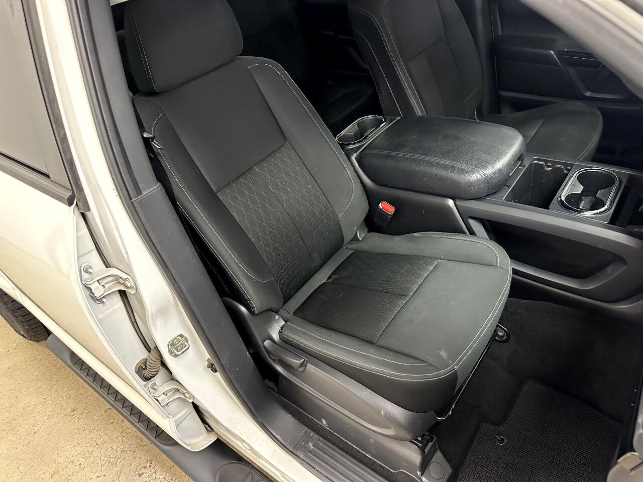 Nissan Titan 4x4 Crew Cab SV 2018