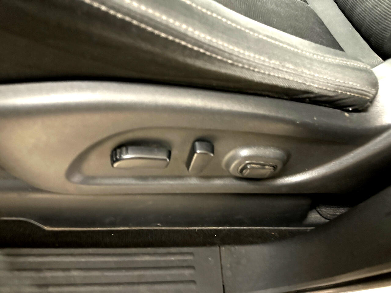 Nissan Titan 4x4 Crew Cab SV 2018