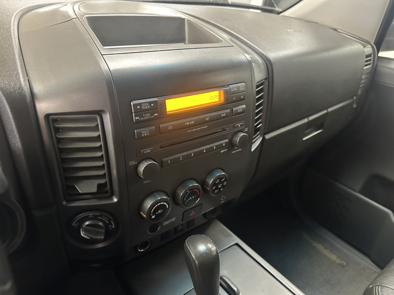 Nissan Titan 4WD Crew Cab SE FFV 2007