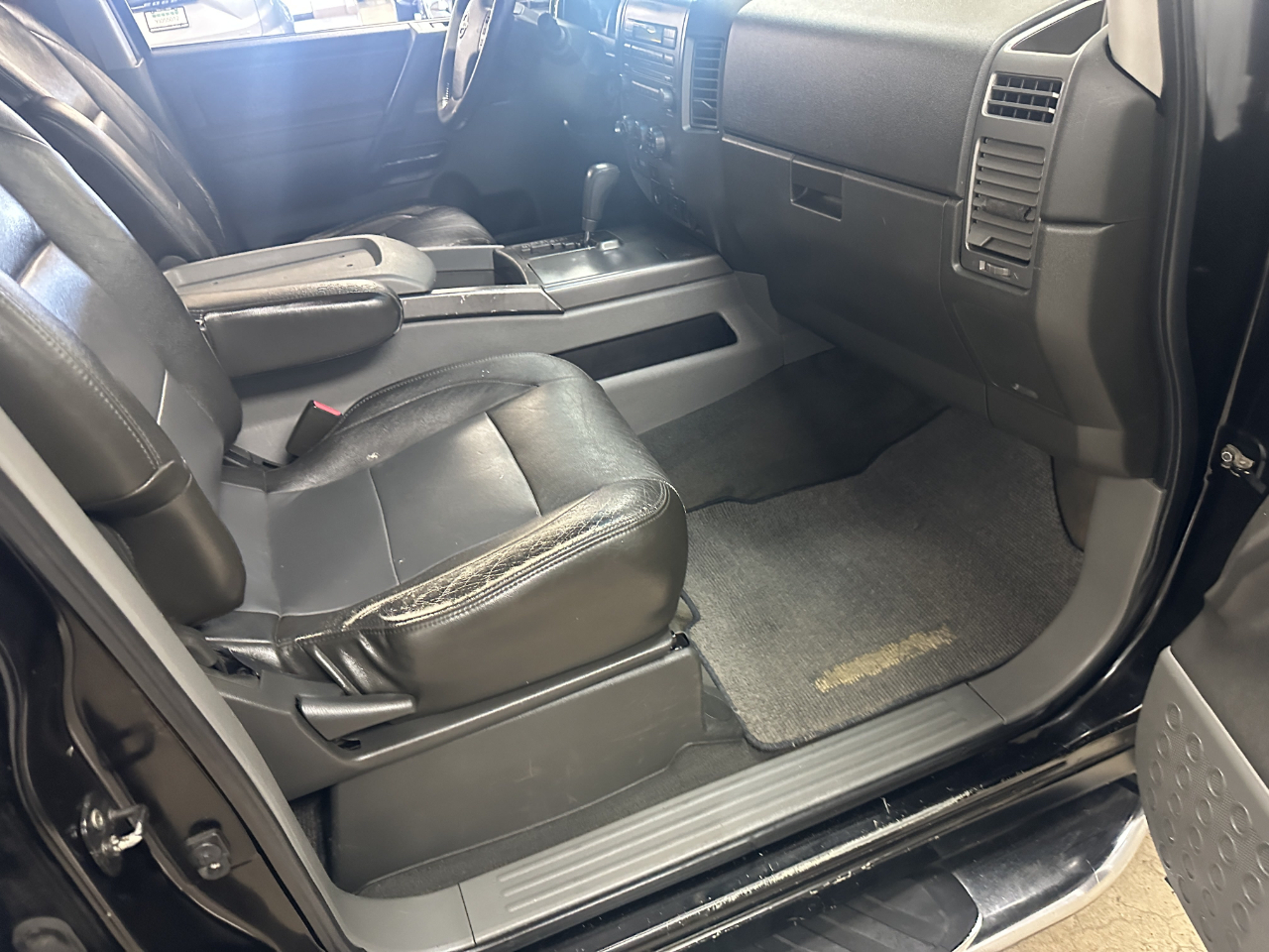 Nissan Titan 4WD Crew Cab SE FFV 2007