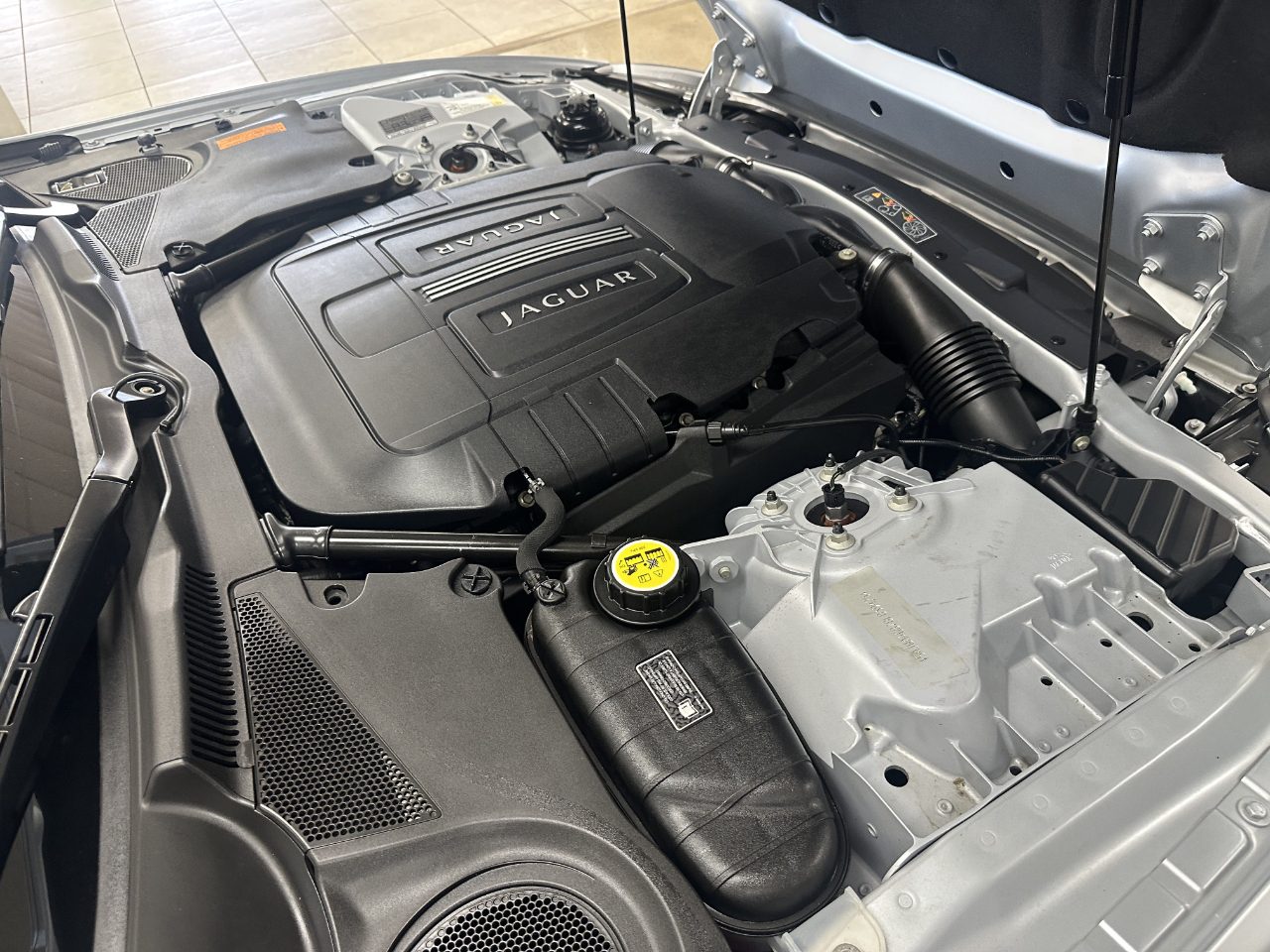 Jaguar XK 2dr Conv 2011