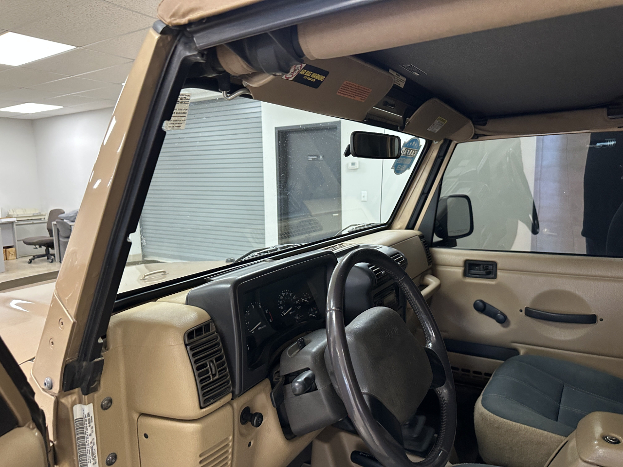 Jeep Wrangler 2dr Sahara 1999