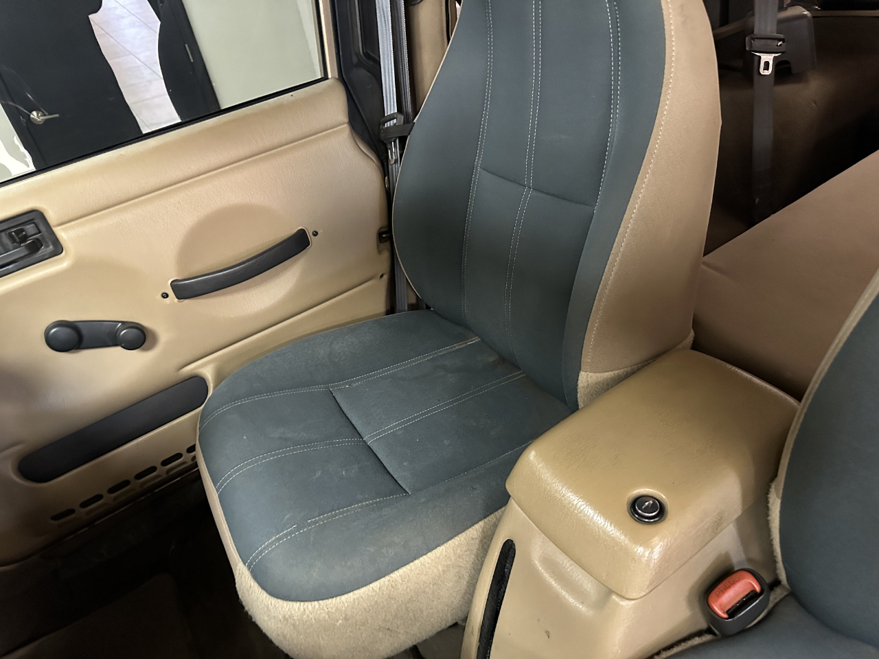 Jeep Wrangler 2dr Sahara 1999