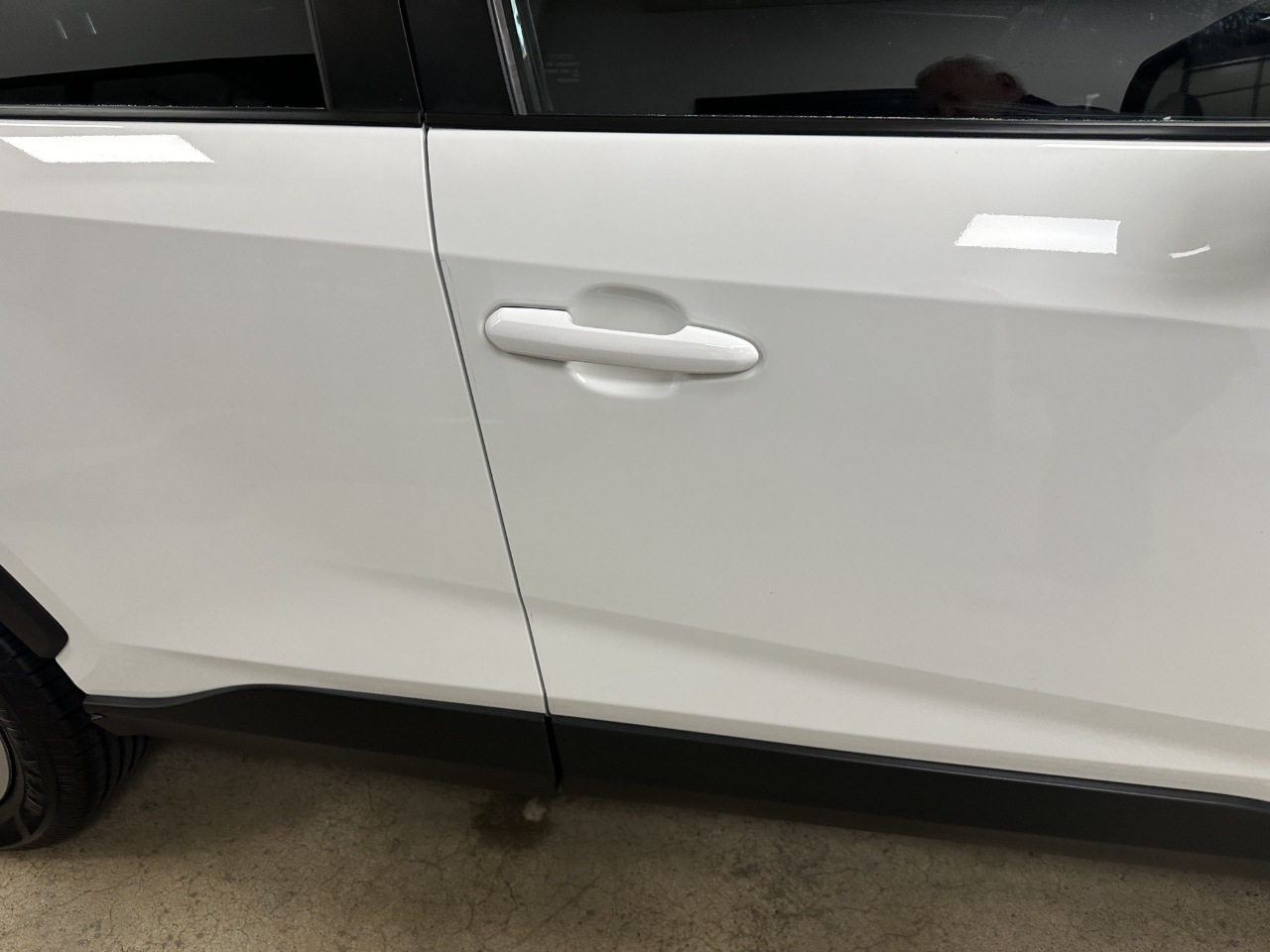 Toyota RAV4 LE FWD (Natl) 2023