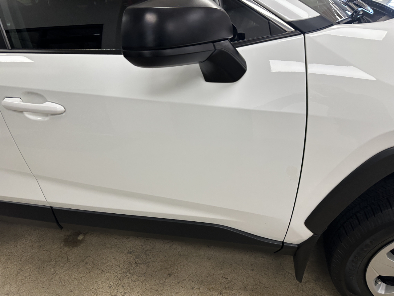 Toyota RAV4 LE FWD (Natl) 2023