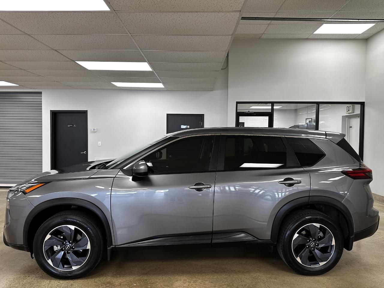 Nissan Rogue FWD SV 2024