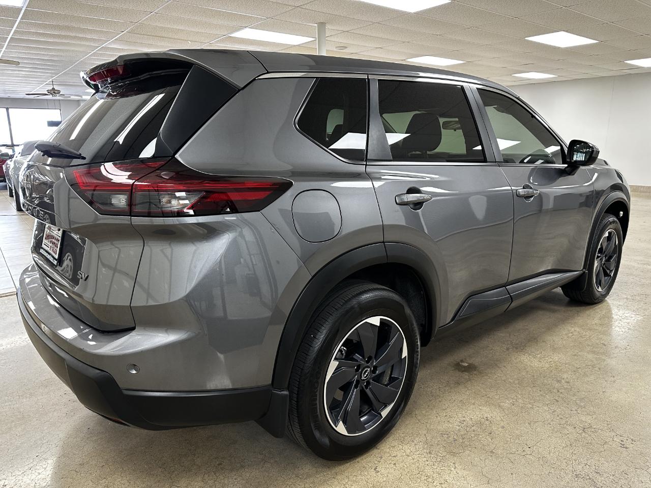 Nissan Rogue FWD SV 2024