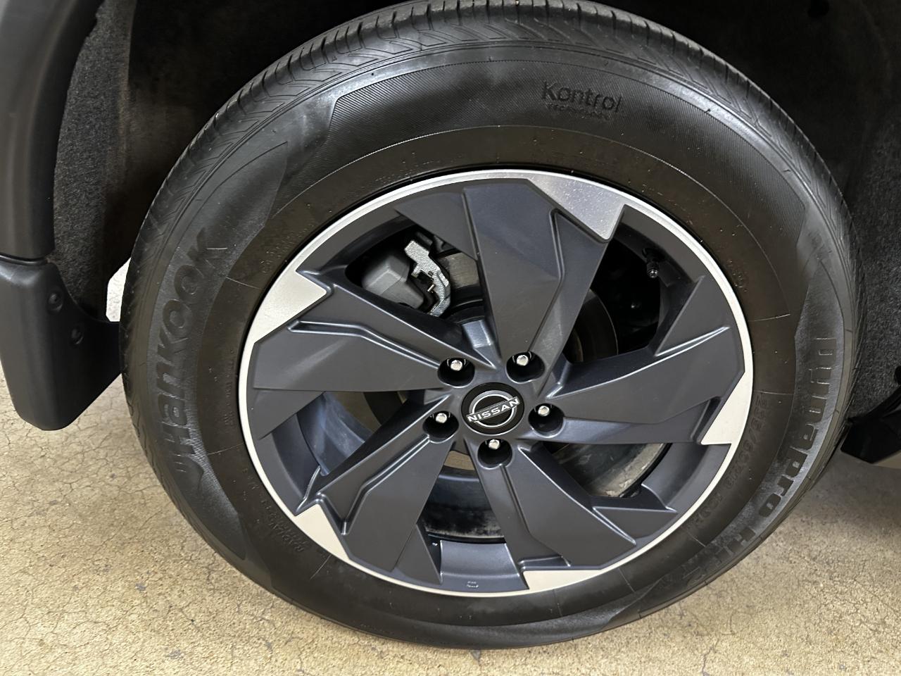 Nissan Rogue FWD SV 2024