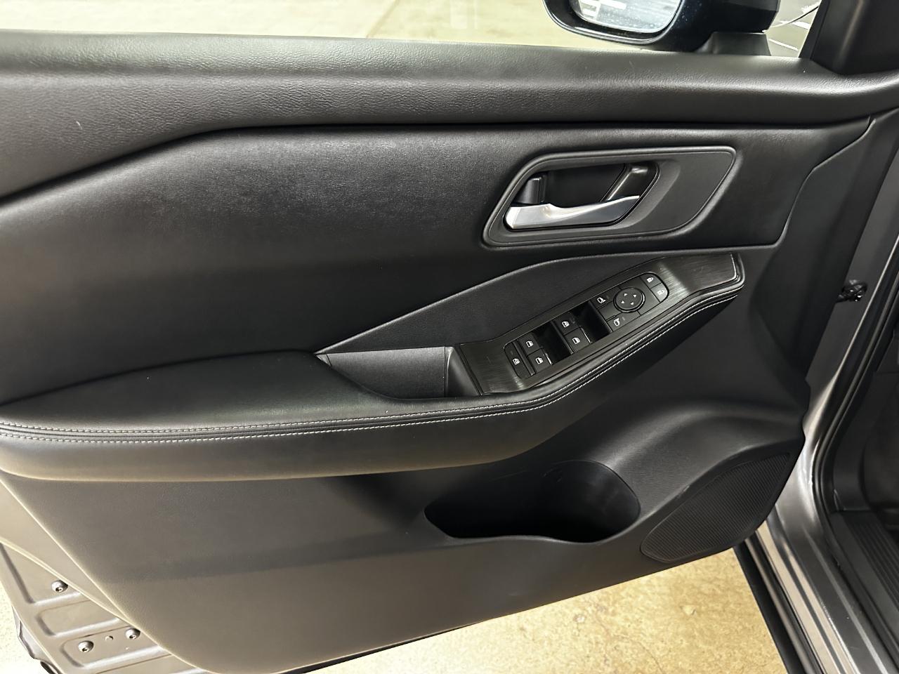 Nissan Rogue FWD SV 2024