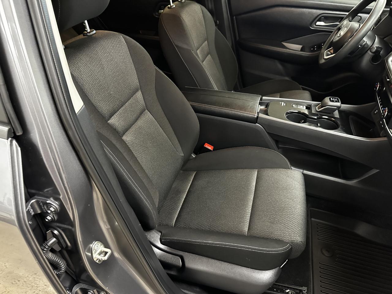 Nissan Rogue FWD SV 2024