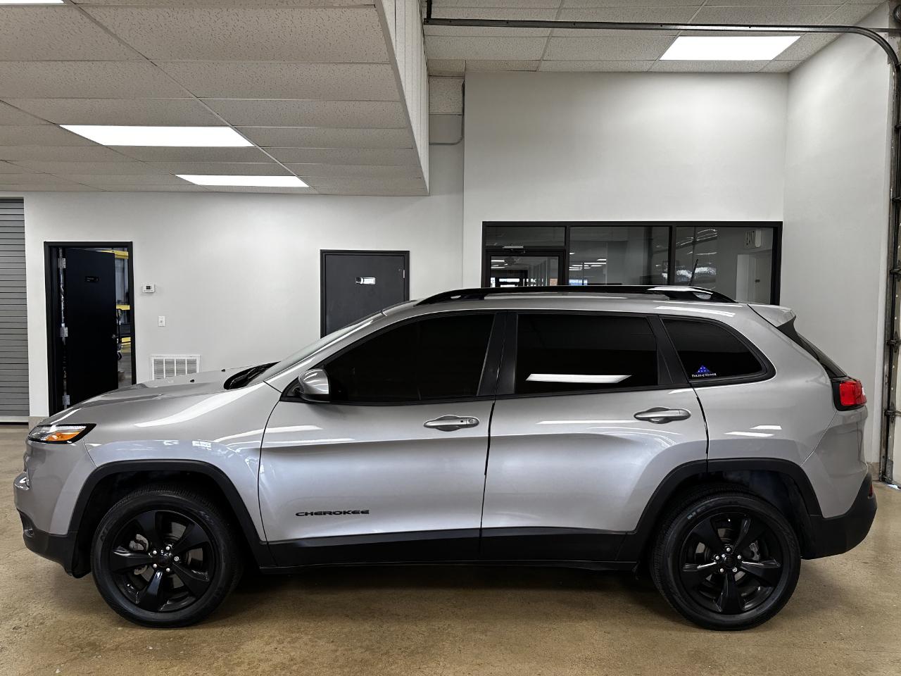 Jeep Cherokee FWD 4dr Altitude *Ltd Avail* 2016