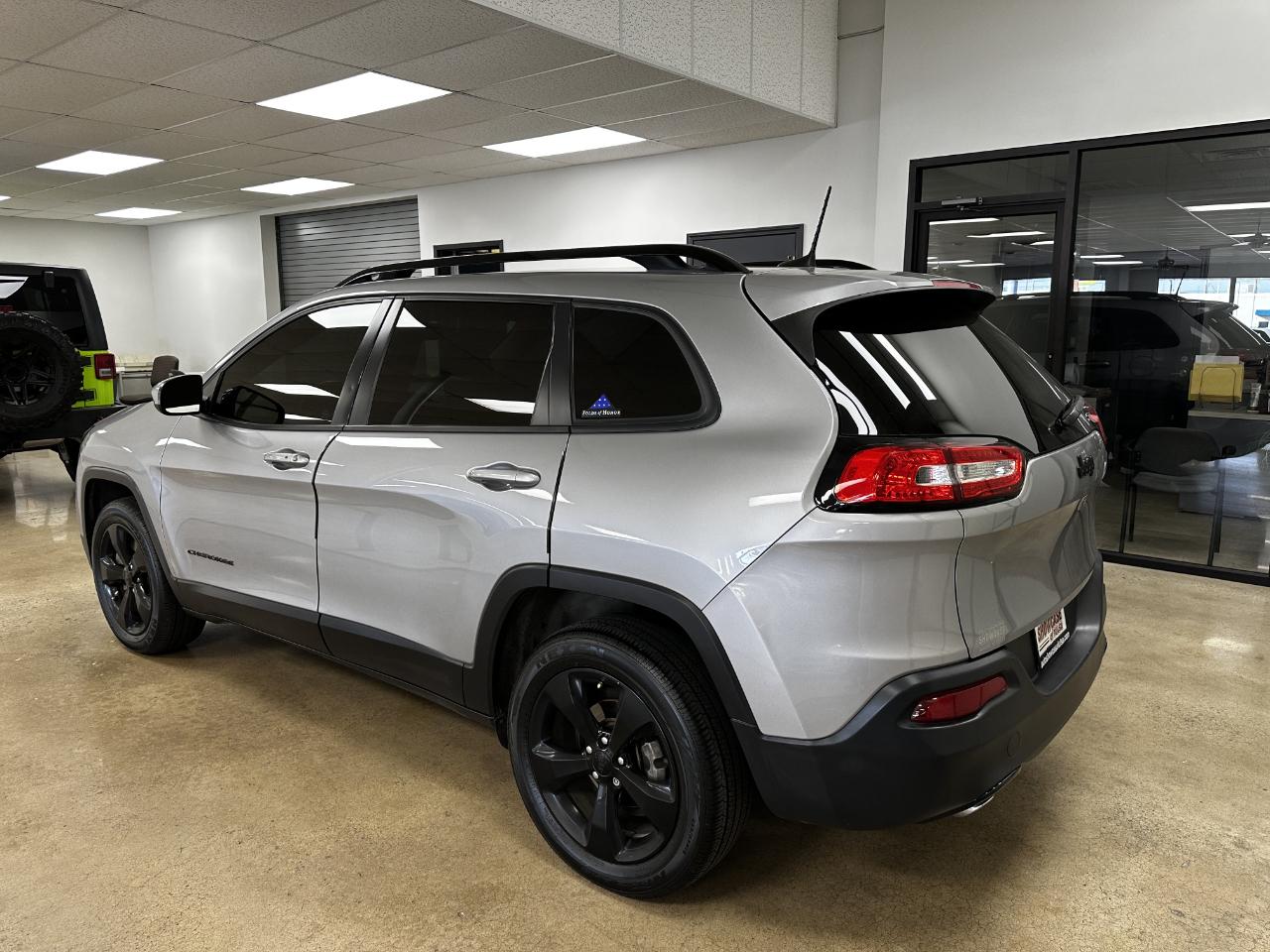 Jeep Cherokee FWD 4dr Altitude *Ltd Avail* 2016