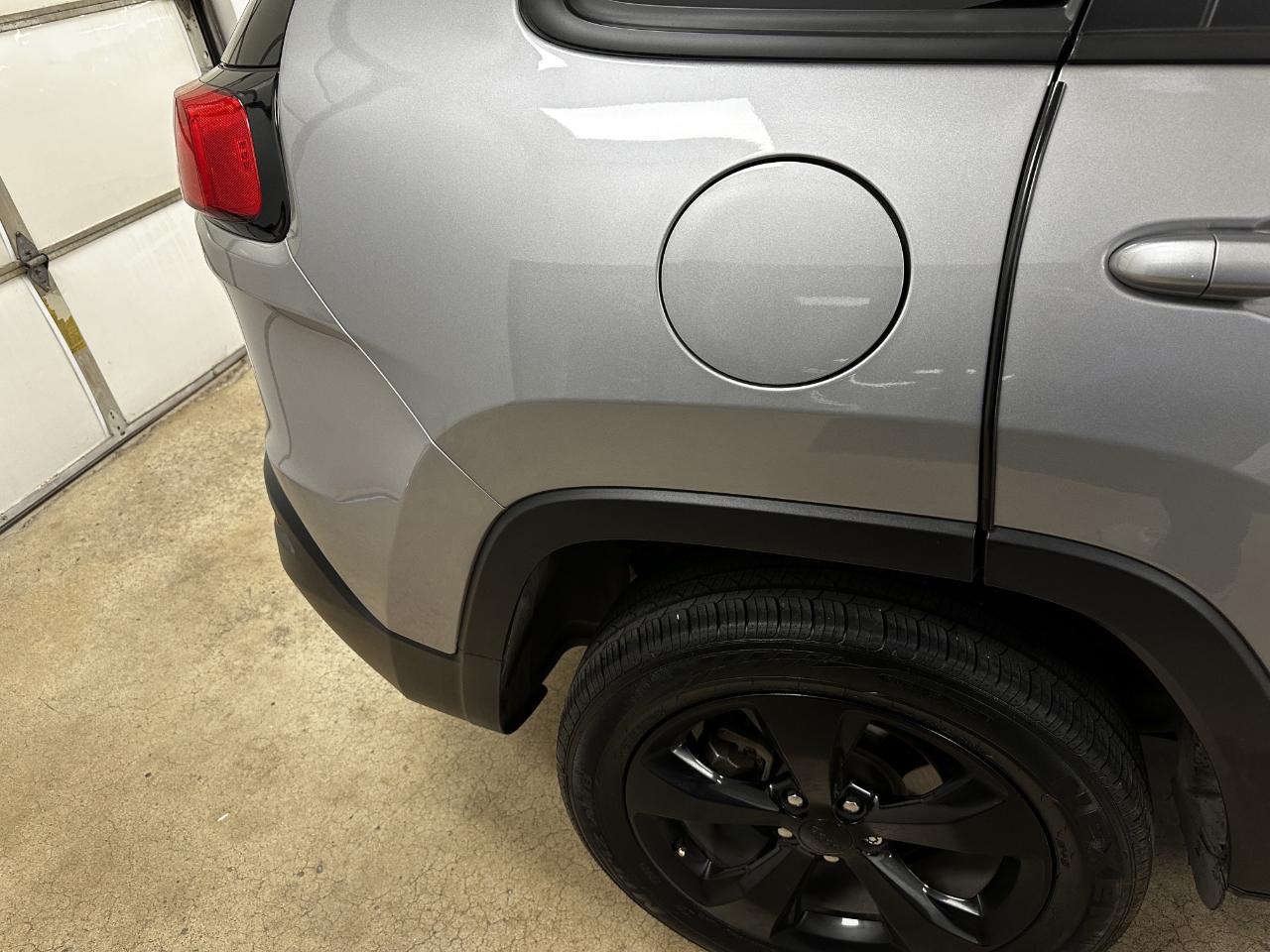 Jeep Cherokee FWD 4dr Altitude *Ltd Avail* 2016