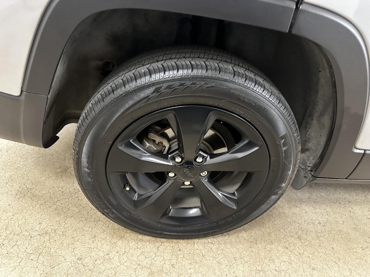 Jeep Cherokee FWD 4dr Altitude *Ltd Avail* 2016