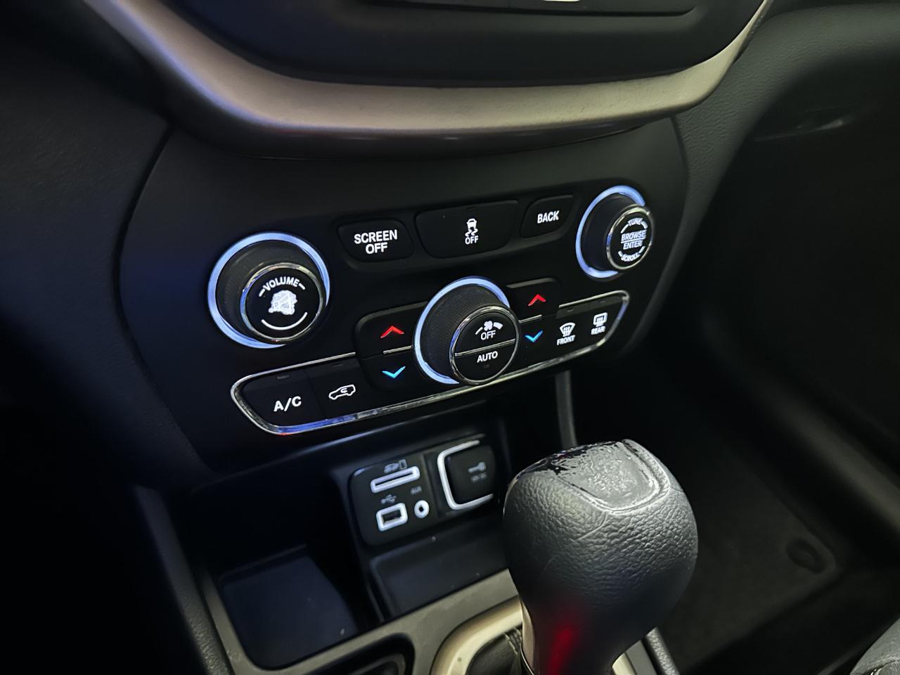 Jeep Cherokee FWD 4dr Altitude *Ltd Avail* 2016