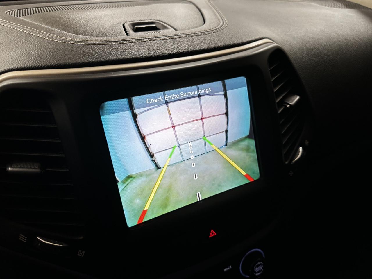 Jeep Cherokee FWD 4dr Altitude *Ltd Avail* 2016