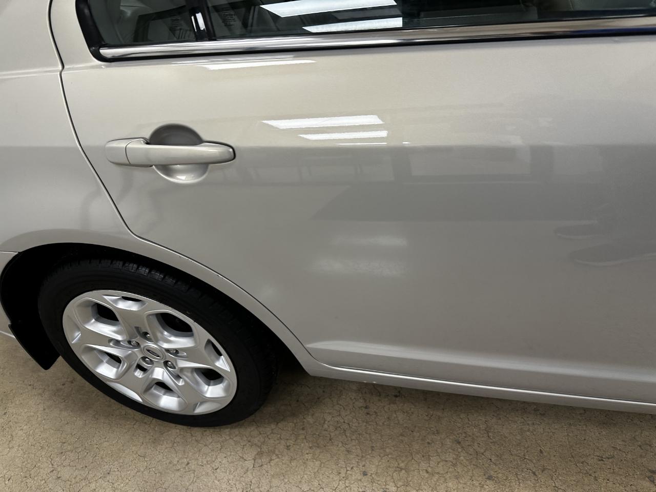 Ford Fusion 4dr Sdn SE FWD 2010