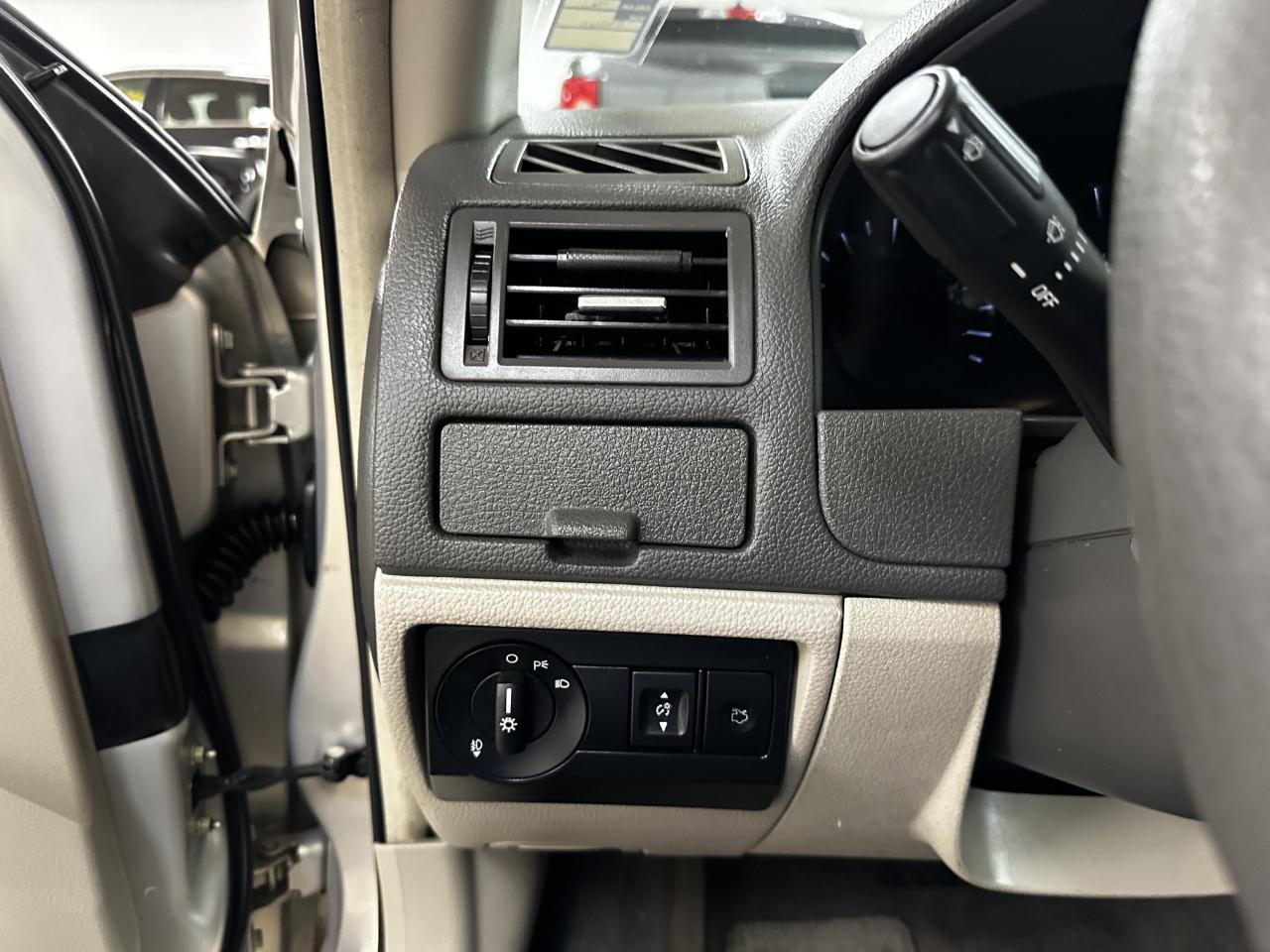 Ford Fusion 4dr Sdn SE FWD 2010