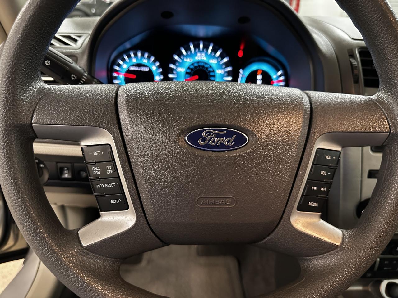 Ford Fusion 4dr Sdn SE FWD 2010