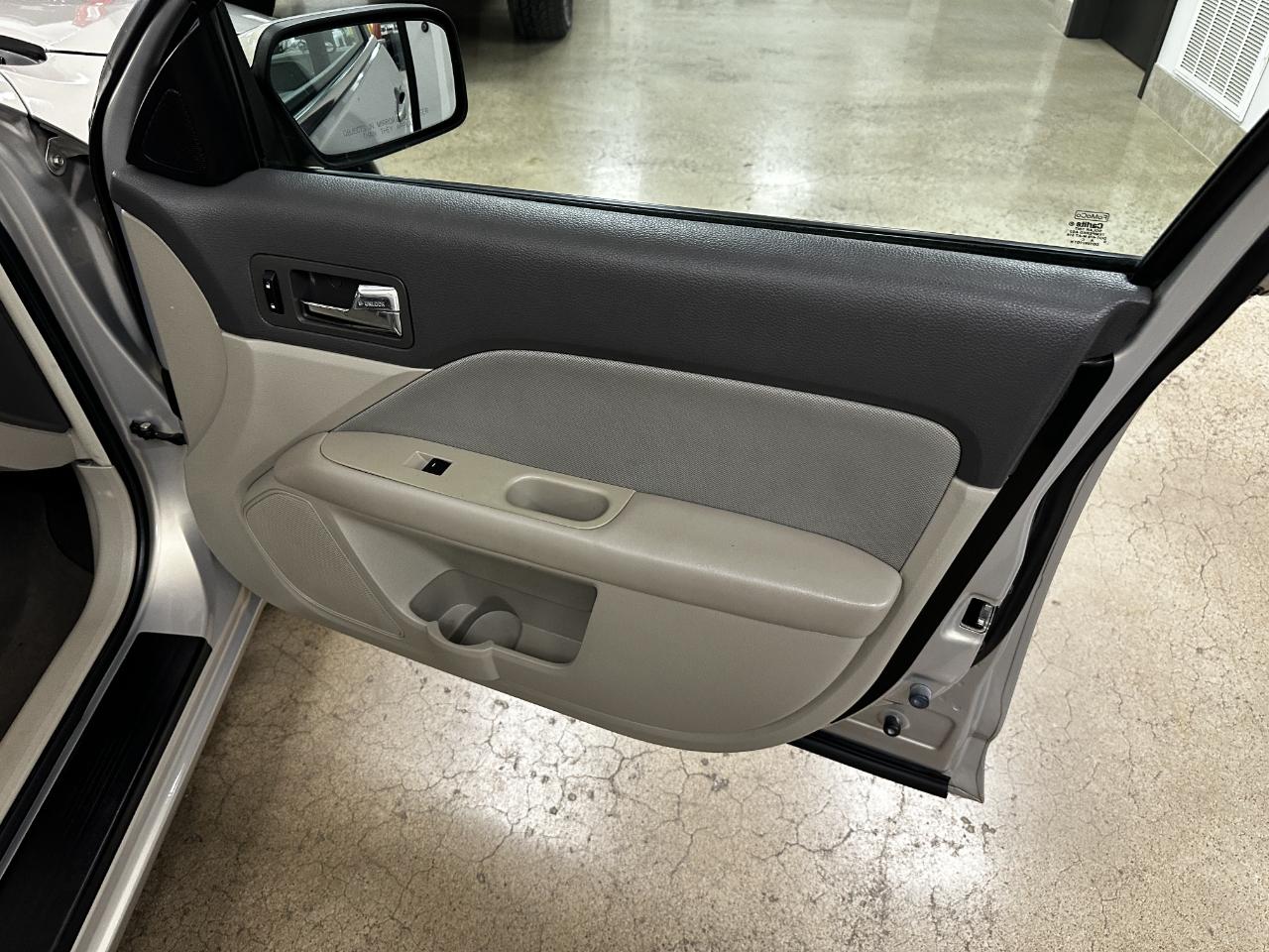 Ford Fusion 4dr Sdn SE FWD 2010