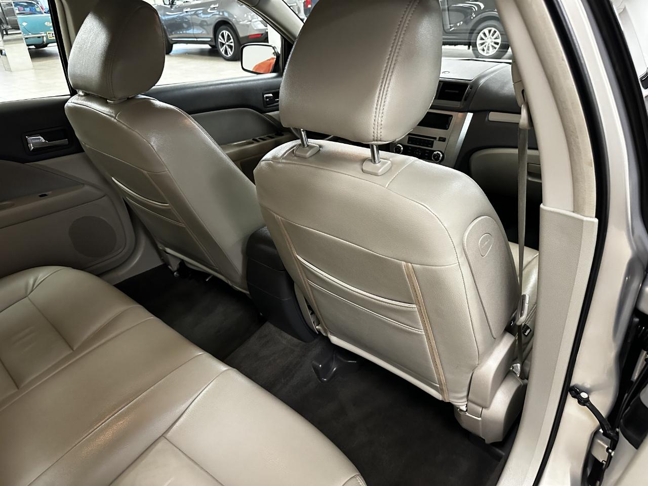 Ford Fusion 4dr Sdn SE FWD 2010