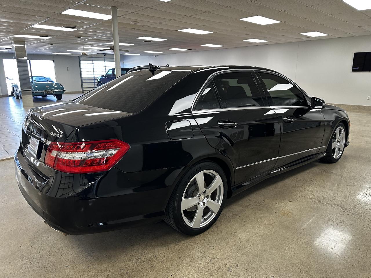 Mercedes-Benz E-Class 4dr Sdn E 350 Sport 4MATIC 2011