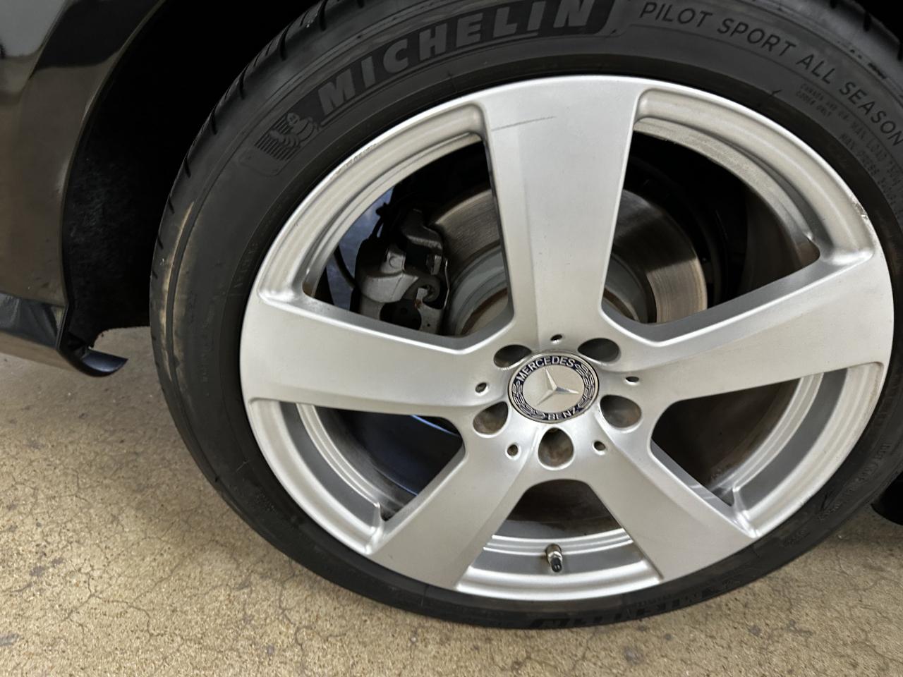 Mercedes-Benz E-Class 4dr Sdn E 350 Sport 4MATIC 2011