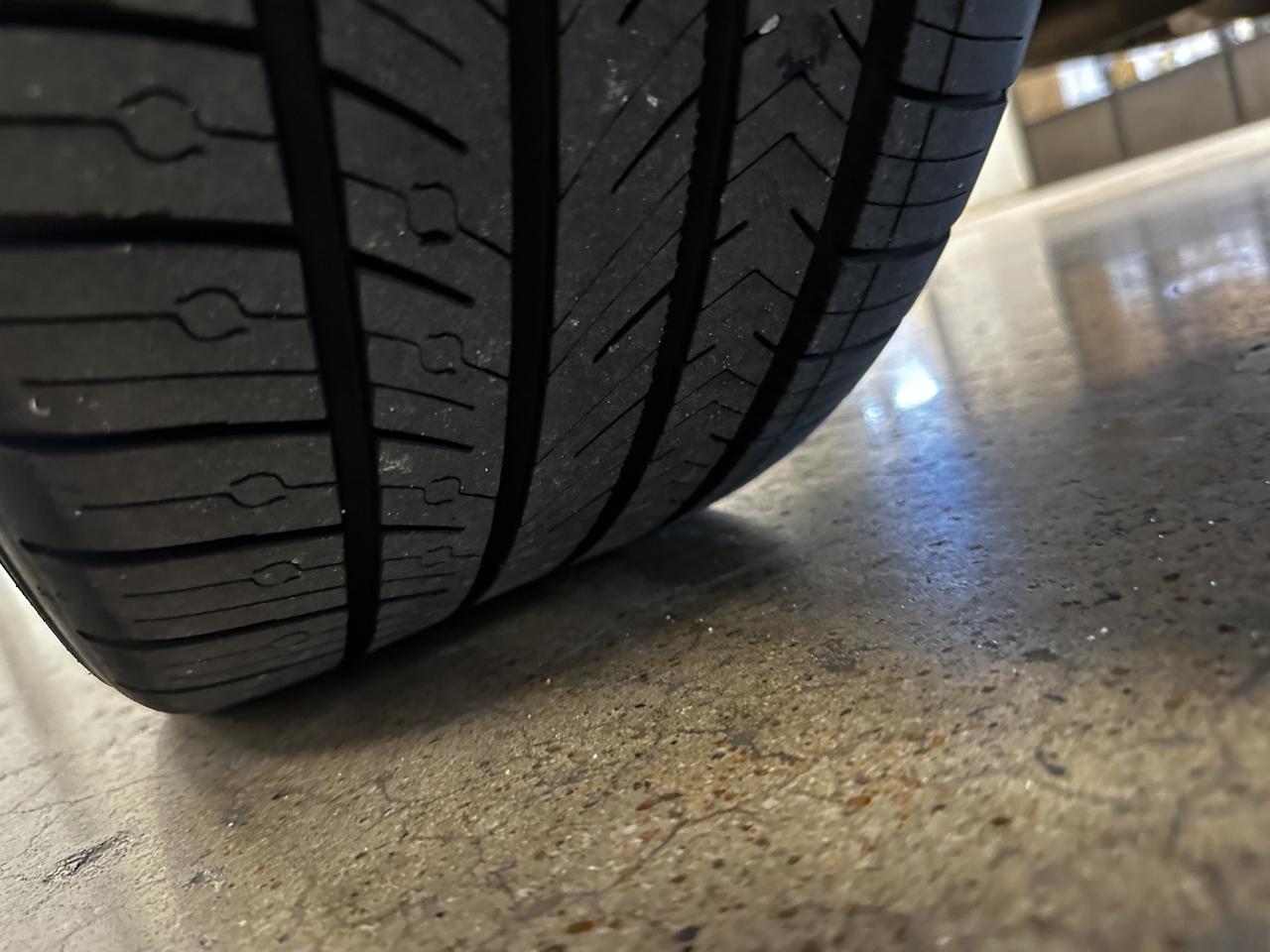 Mercedes-Benz E-Class 4dr Sdn E 350 Sport 4MATIC 2011