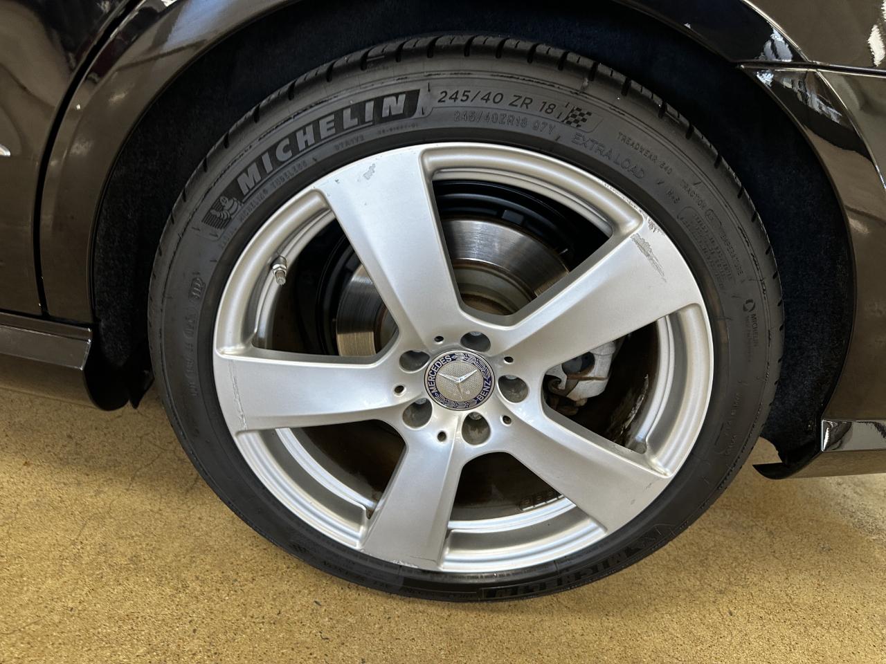 Mercedes-Benz E-Class 4dr Sdn E 350 Sport 4MATIC 2011