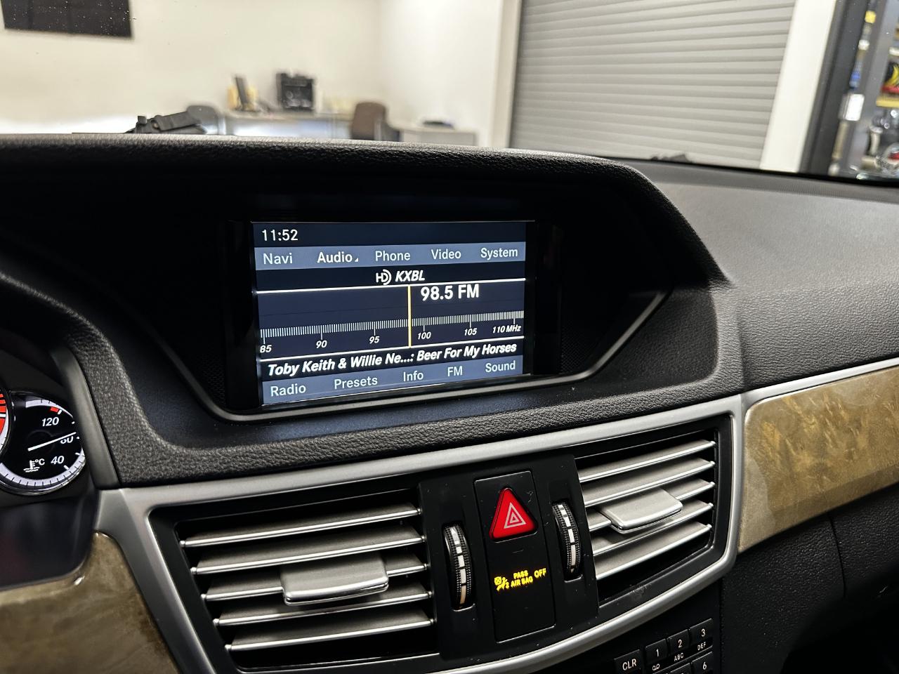 Mercedes-Benz E-Class 4dr Sdn E 350 Sport 4MATIC 2011