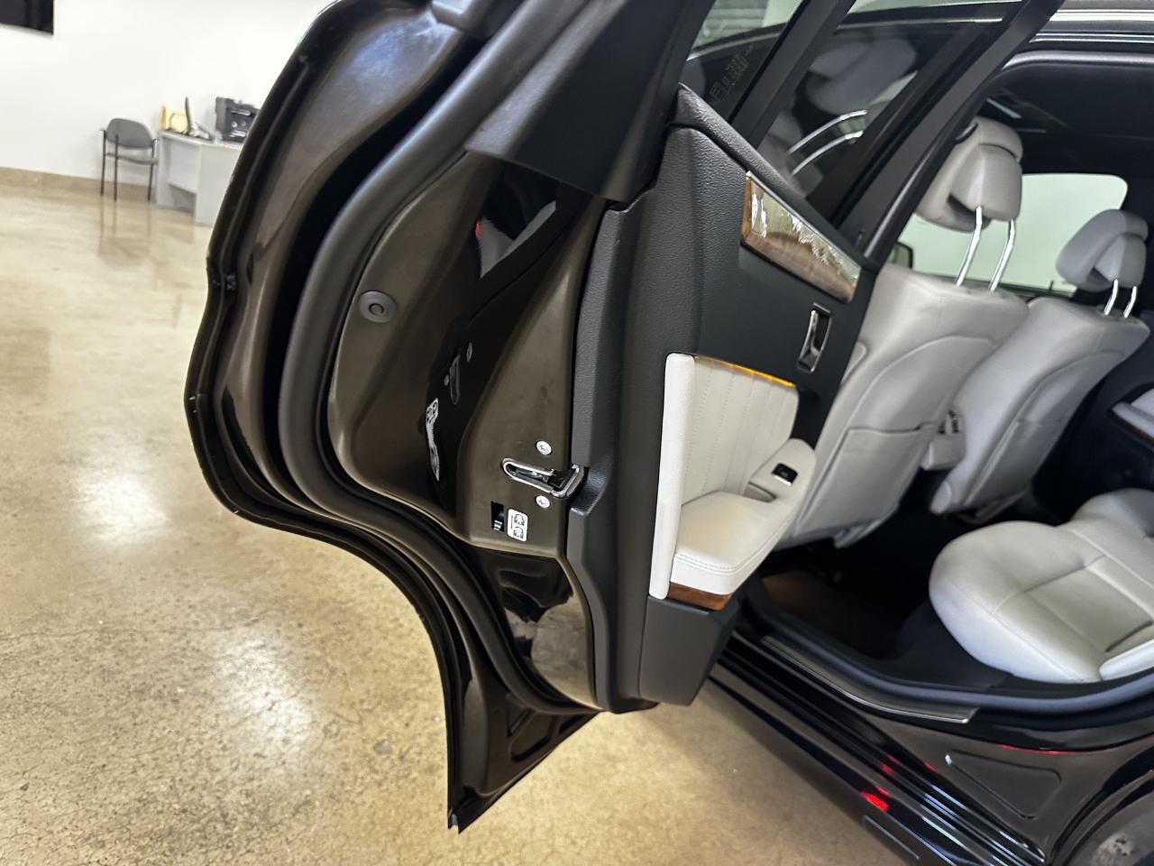 Mercedes-Benz E-Class 4dr Sdn E 350 Sport 4MATIC 2011