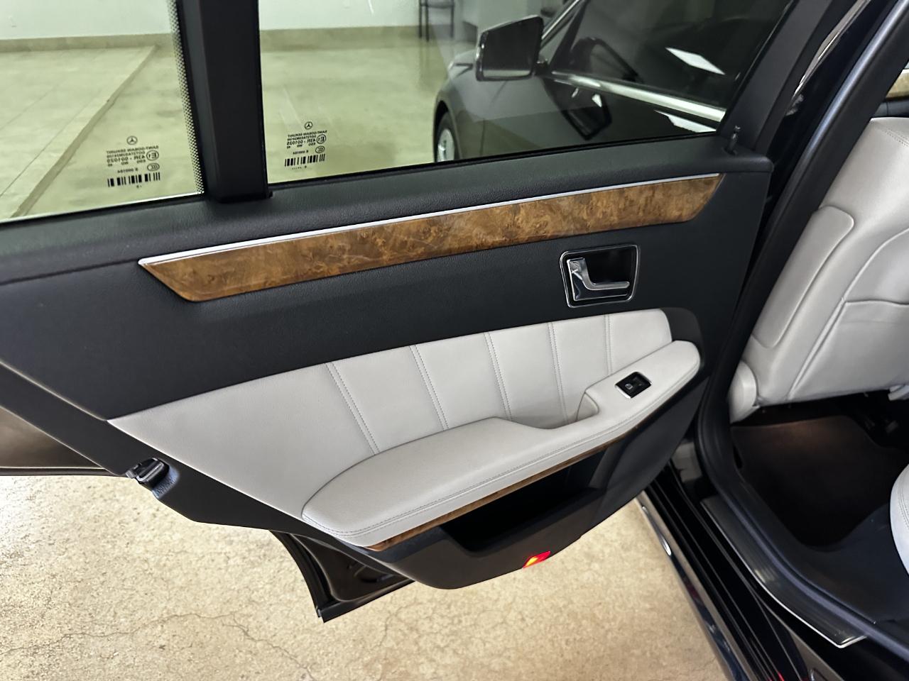 Mercedes-Benz E-Class 4dr Sdn E 350 Sport 4MATIC 2011