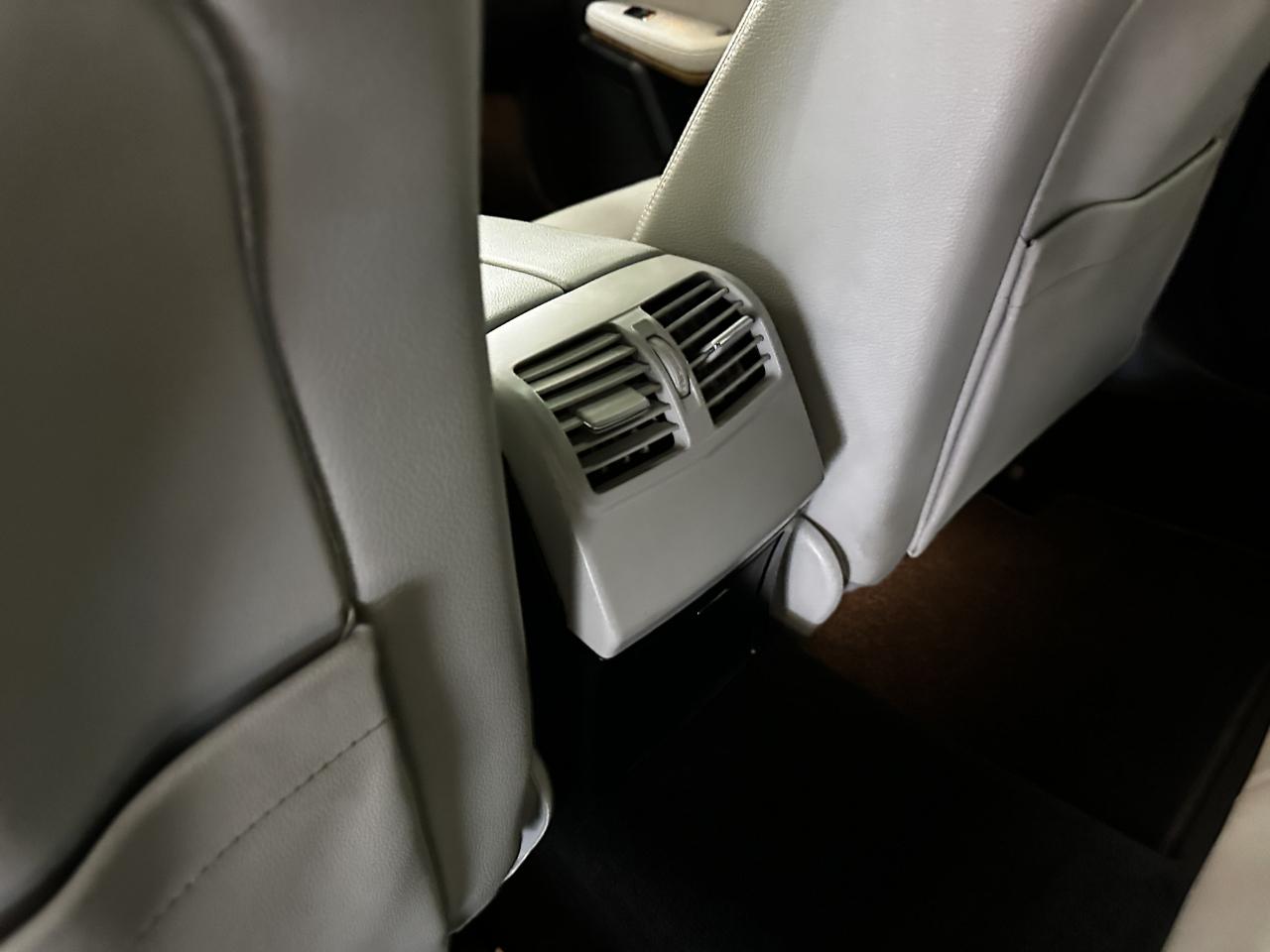 Mercedes-Benz E-Class 4dr Sdn E 350 Sport 4MATIC 2011