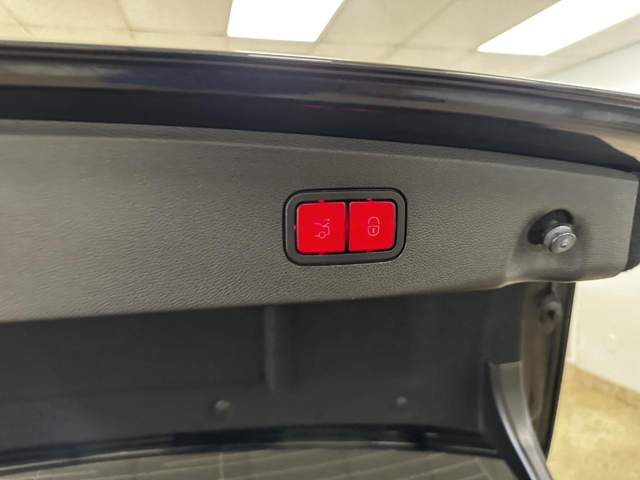 Mercedes-Benz E-Class 4dr Sdn E 350 Sport 4MATIC 2011