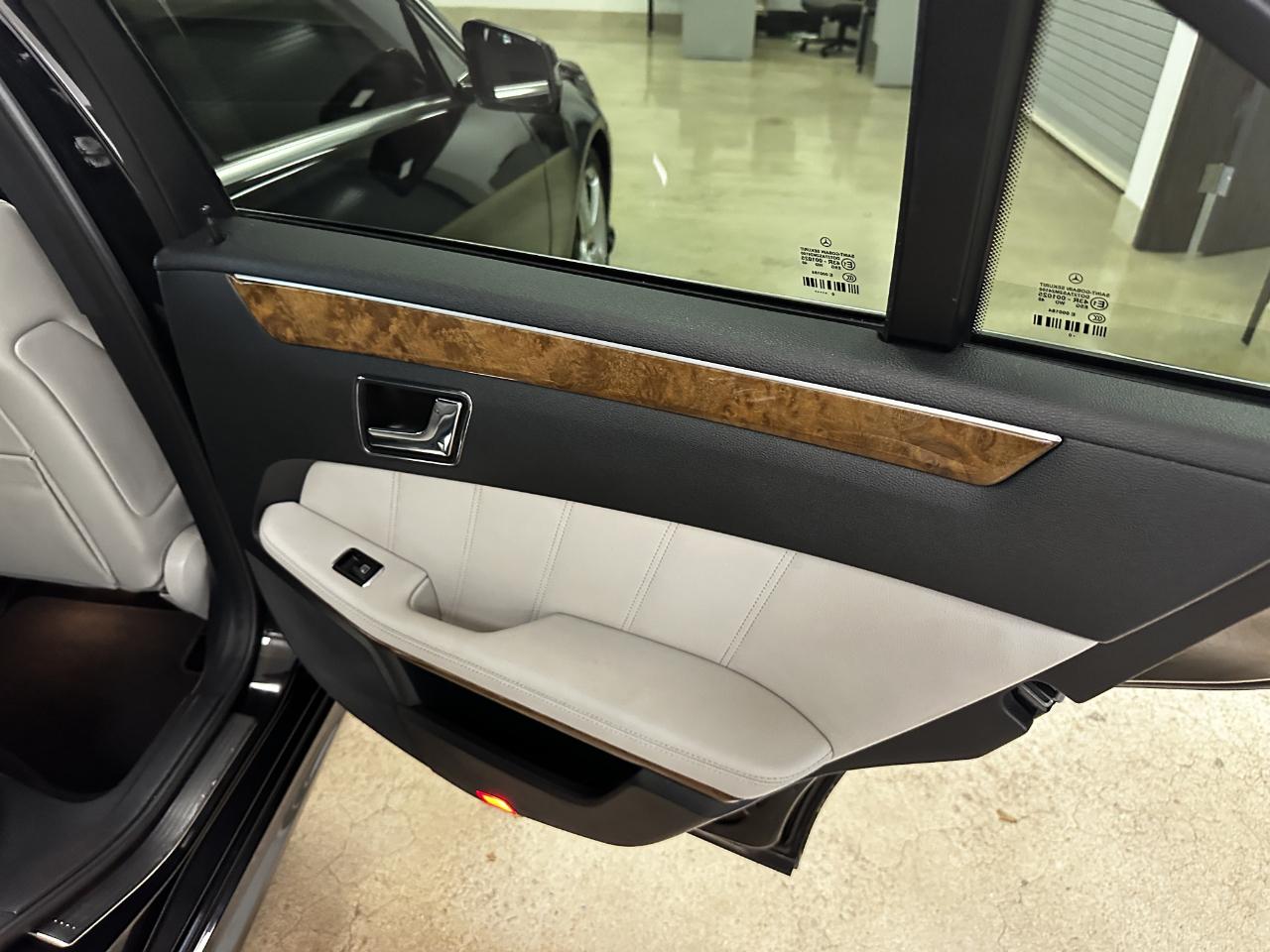 Mercedes-Benz E-Class 4dr Sdn E 350 Sport 4MATIC 2011