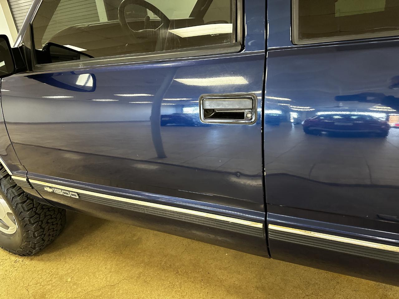 Chevrolet C/K 1500 Ext Cab 141.5" WB 4WD 1998