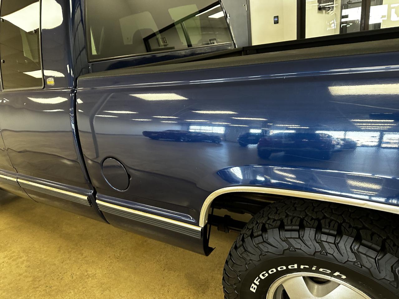 Chevrolet C/K 1500 Ext Cab 141.5" WB 4WD 1998