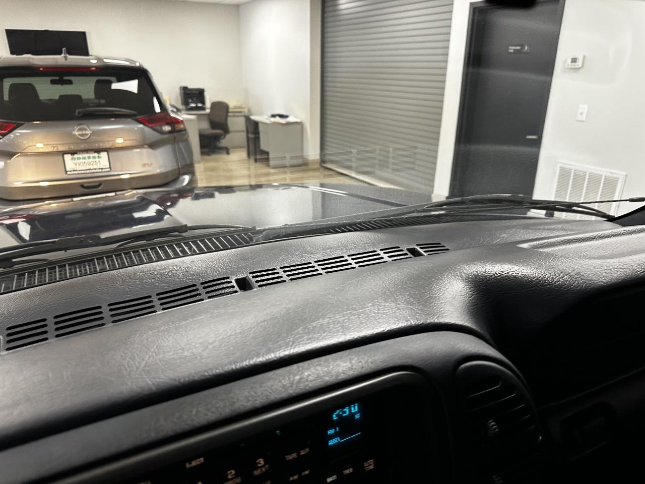 Chevrolet C/K 1500 Ext Cab 141.5" WB 4WD 1998