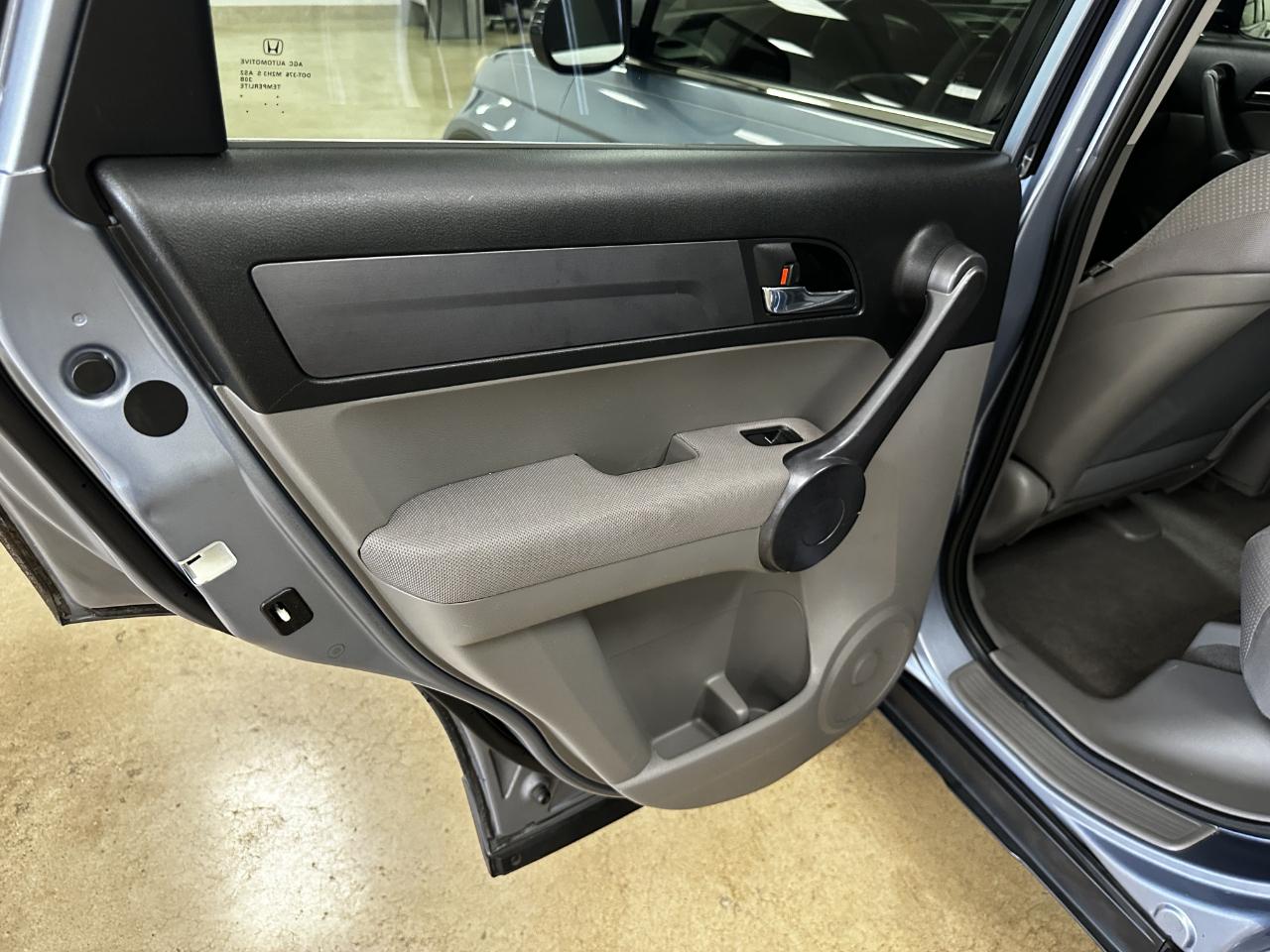 Honda CR-V 2WD 5dr LX 2009