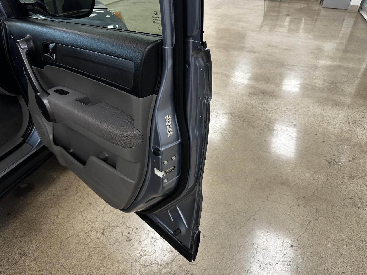 Honda CR-V 2WD 5dr LX 2009