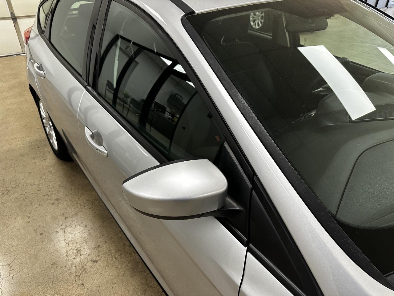 Ford Focus 5dr HB SE 2012