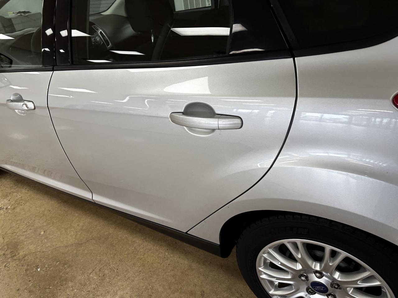 Ford Focus 5dr HB SE 2012