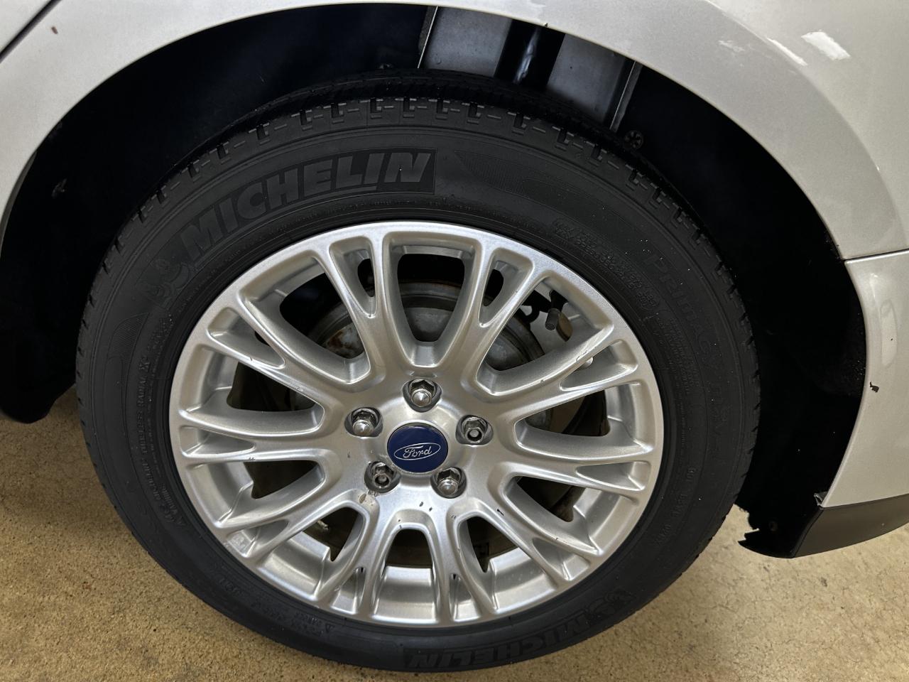 Ford Focus 5dr HB SE 2012