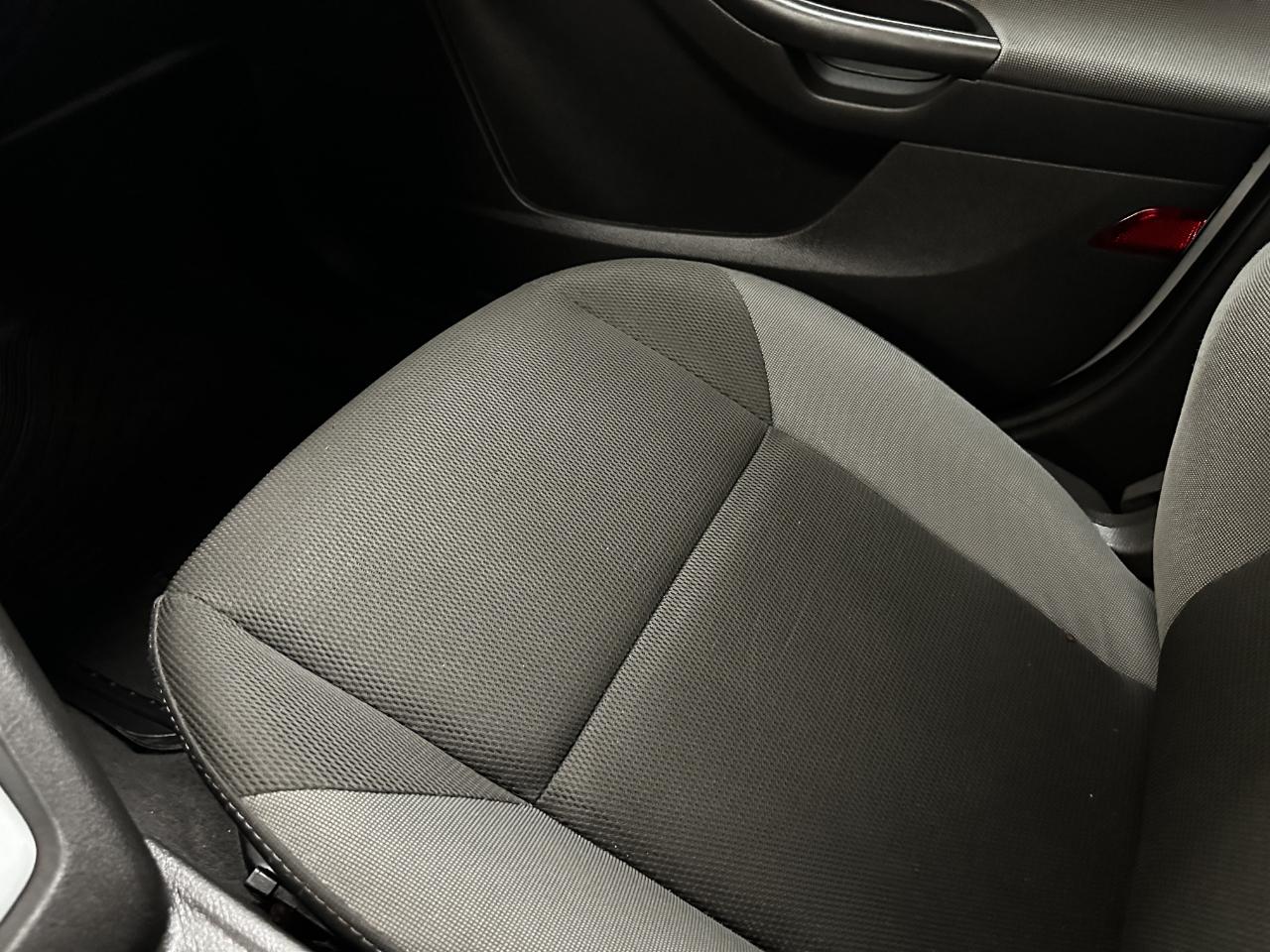 Ford Focus 5dr HB SE 2012