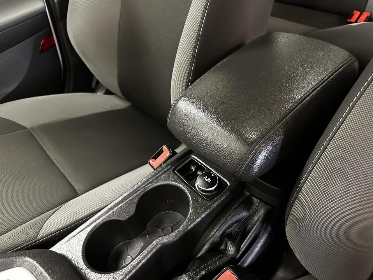 Ford Focus 5dr HB SE 2012